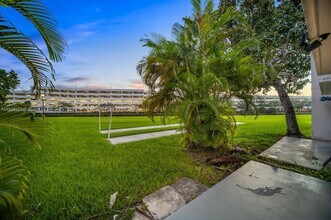 7344 SW 82nd St in Miami, FL - Building Photo - Building Photo