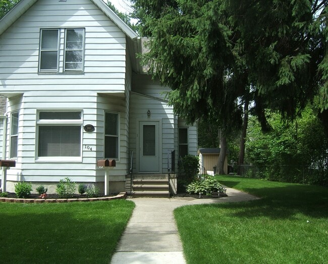 property at 104 Lincoln St