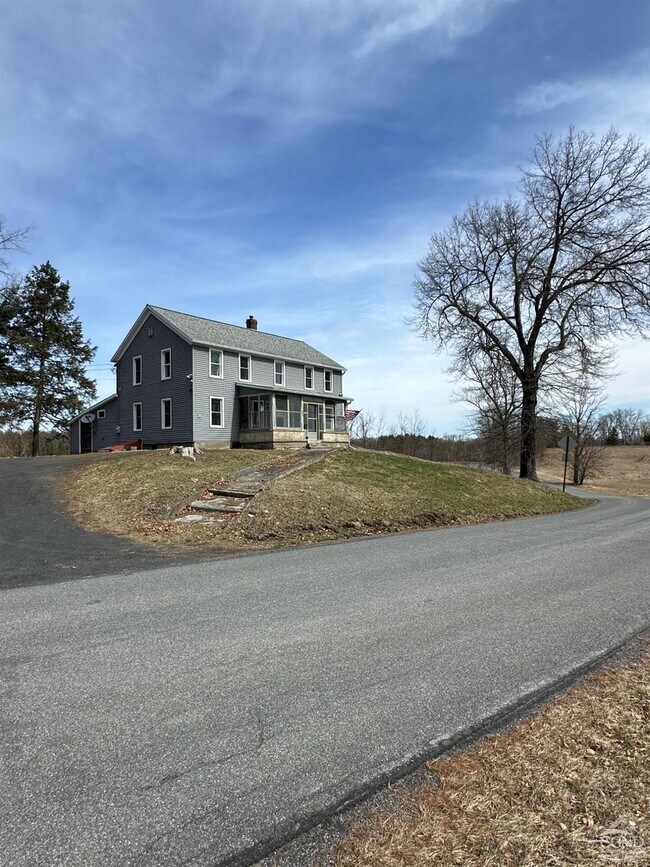 298 Gayhead-Earlton Rd in Earlton, NY - Building Photo - Building Photo