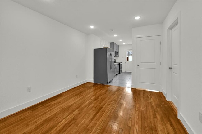6644 Lawndale St-Unit -2 in Houston, TX - Building Photo - Building Photo