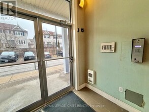 5 Sidney Ln in Bowmanville, ON - Building Photo - Building Photo