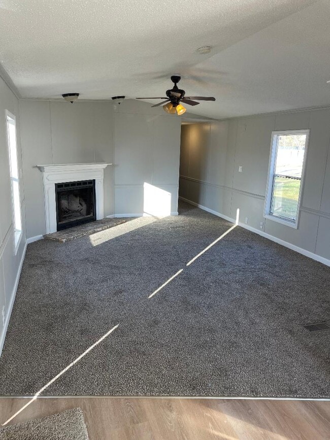 11 Fox Hvn Dr in Truesdale, MO - Building Photo - Building Photo