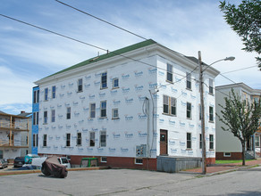 133 Morning St in Portland, ME - Foto de edificio - Building Photo