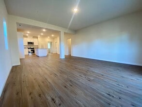 363 Oleander Dr in Chowchilla, CA - Building Photo - Building Photo