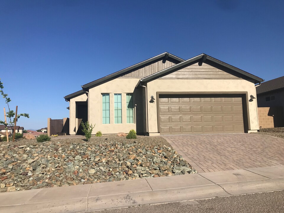 797 Flat Iron Rd in Clarkdale, AZ - Building Photo