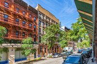 520-522 W 50th St in New York, NY - Building Photo - Building Photo