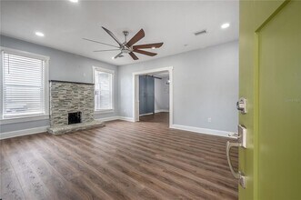 1202 E Giddens Ave in Tampa, FL - Building Photo - Building Photo