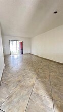 20800 NE 8th Ct, Unit 20317 in Miami, FL - Building Photo - Building Photo
