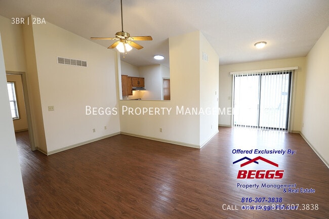 300 S Terrace Ave in Liberty, MO - Building Photo - Building Photo