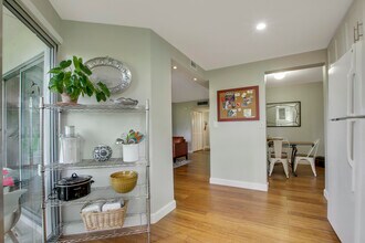 3755 Via Poinciana in Greenacres, FL - Building Photo - Building Photo