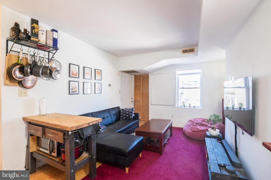 958 N 2nd St in Philadelphia, PA - Building Photo