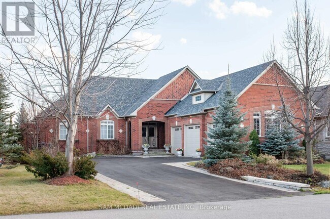 50 Links Ln in Brampton, ON - Building Photo - Building Photo