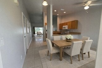 518 SE 5th Pl in Cape Coral, FL - Building Photo - Building Photo