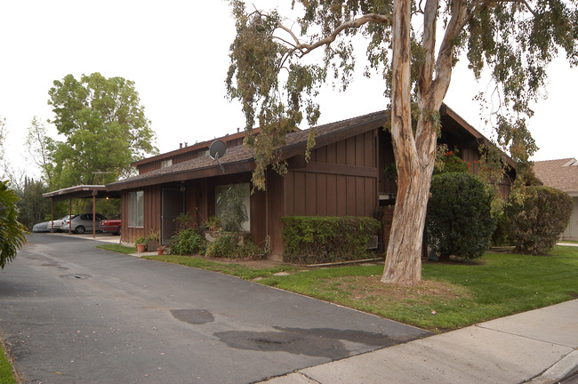 2652 E Phipps Ave in Simi Valley, CA - Building Photo - Building Photo