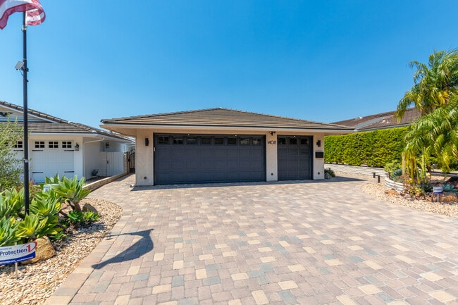 property at 1408 La Plaza Dr
