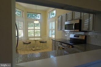 6006 Bridgepointe Dr in Chester, MD - Building Photo - Building Photo