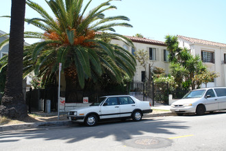 913 S Catalina St in Los Angeles, CA - Building Photo - Building Photo