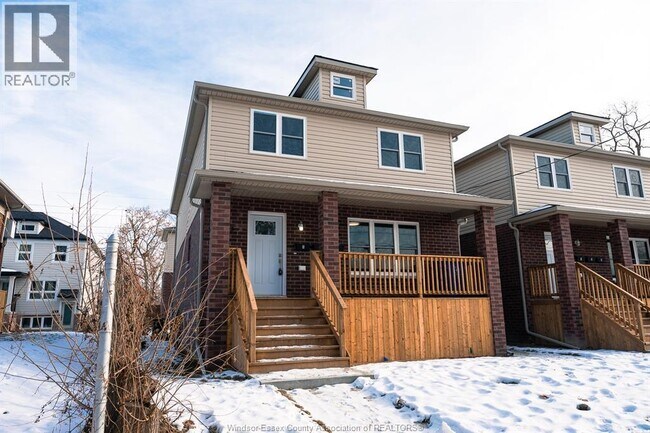 property at 3495 Bloomfield Rd