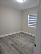 12132 SW 218th St in Goulds, FL - Building Photo - Building Photo
