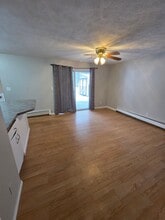 18206 Swiss Dr in Spring Lake, MI - Building Photo - Building Photo