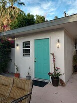 665 S Camino Real in Palm Springs, CA - Building Photo