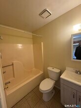 4 Warwick St in New Haven, CT - Building Photo - Building Photo