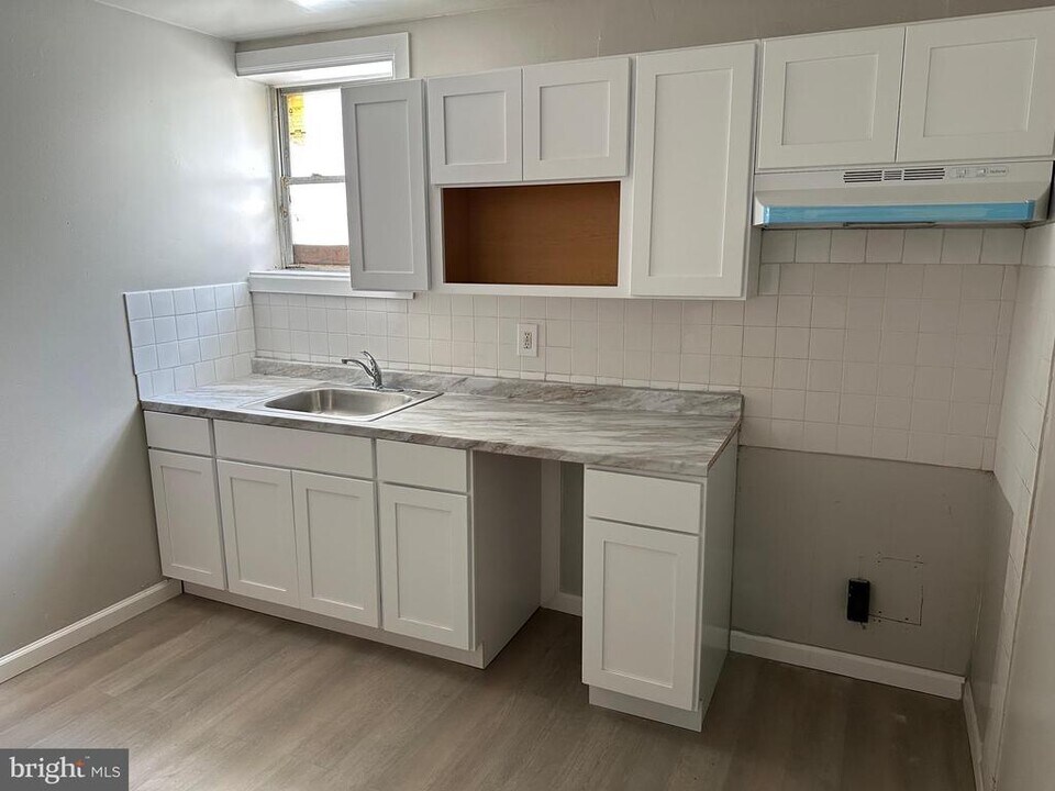 2751 Germantown Ave in Philadelphia, PA - Building Photo
