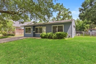 950 Lamonte Ln in Houston, TX - Building Photo - Building Photo