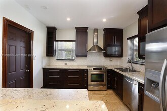 1545 Baracoa Ave in Coral Gables, FL - Building Photo - Building Photo
