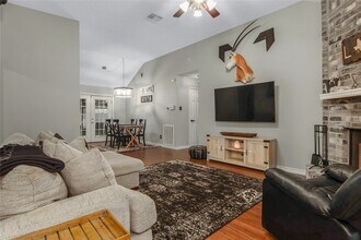 3601 Clover Ln in Deer Park, TX - Building Photo - Building Photo