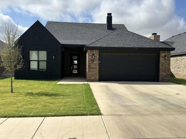 property at 831 N 6th Cir