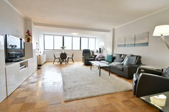 6 Whittier Pl, Unit 15 O in Boston, MA - Building Photo - Building Photo