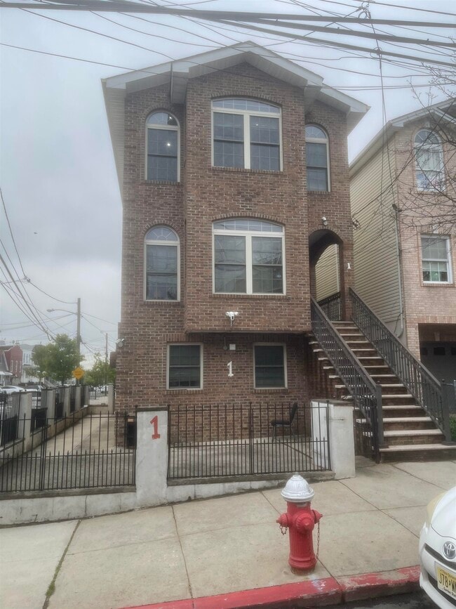 property at 1 Montrose Ave