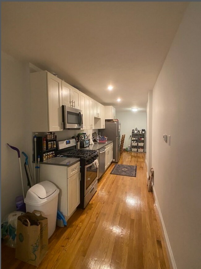 78 Perkins St, Unit 1 in Somerville, MA - Building Photo - Building Photo