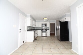 5827 Hibernia Dr in Fayetteville, NC - Building Photo - Building Photo