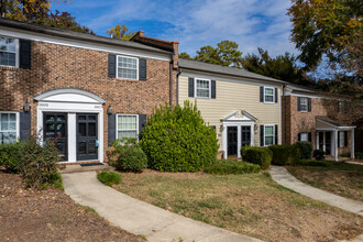 Georgetown North in Raleigh, NC - Building Photo - Building Photo