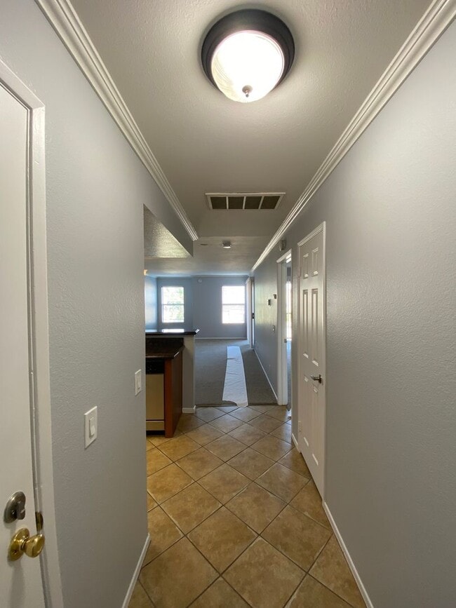 3432 Hathaway Ave in Long Beach, CA - Building Photo - Building Photo