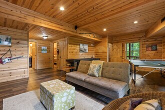 168 High Point Trail in Blue Ridge, GA - Building Photo - Building Photo