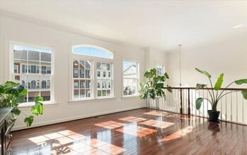 25217 Beach Pl in Chantilly, VA - Building Photo - Building Photo