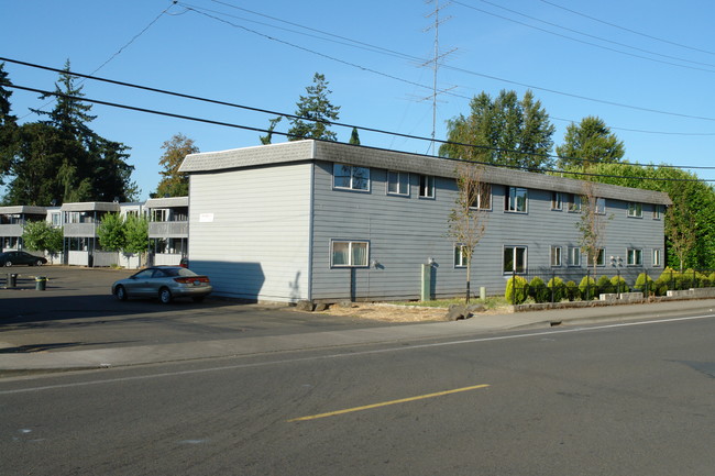 Willow Lake Apartments in Keizer, OR - Foto de edificio - Building Photo