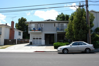 656 Chestnut in San Carlos, CA - Building Photo - Building Photo