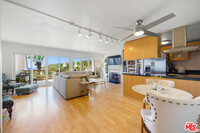 23918 De Ville Way in Malibu, CA - Foto de edificio - Building Photo