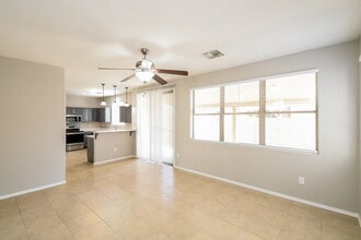 8935 E Capri Ave in Mesa, AZ - Building Photo - Building Photo