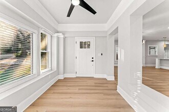 2128 Hosea L Williams Dr SE in Atlanta, GA - Building Photo - Building Photo