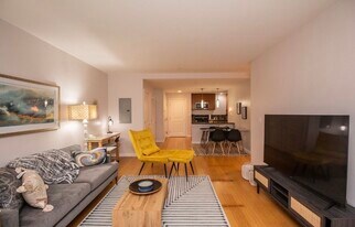 64 Louis Prang St, Unit 3G in Boston, MA - Building Photo