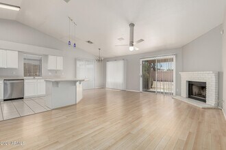 2243 E Edna Ave in Phoenix, AZ - Building Photo - Building Photo