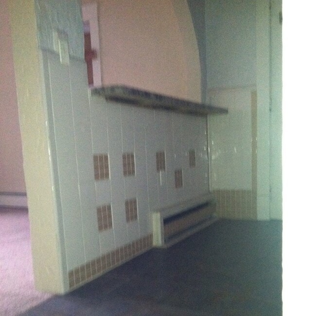 1830 Corning Ave in Cleveland, OH - Foto de edificio - Building Photo