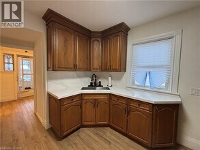 69 Roxborough Ave in Hamilton, ON - Building Photo - Building Photo