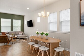 9912 E 61st Ave in Denver, CO - Building Photo - Building Photo