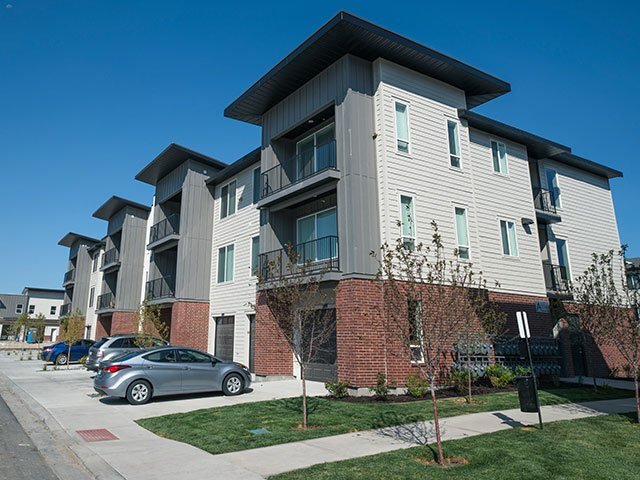 Foothill Lofts Apartments and Townhomes in Logan, UT - Foto de edificio - Building Photo